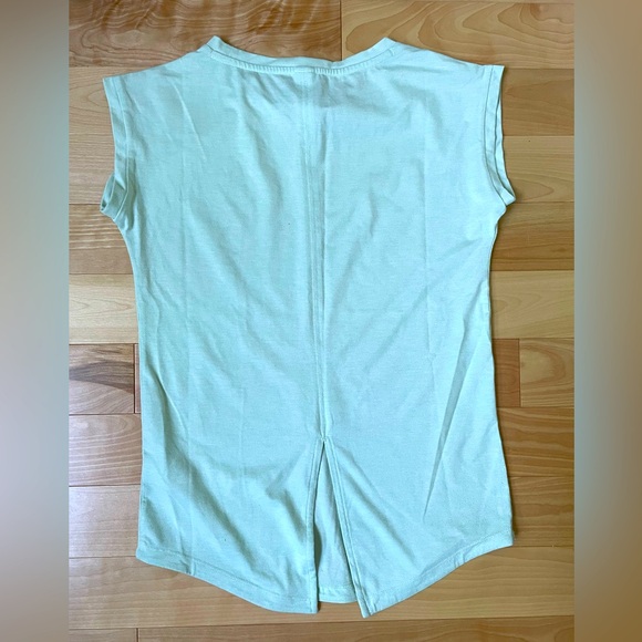 Mountain Hardwear Everyday Perfect T-Shirt - Picture 2 of 2